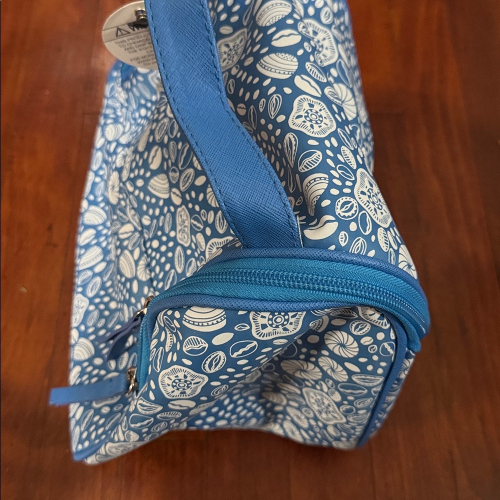 Blue and White Floral Lunch Bag - Picture 7 of 7